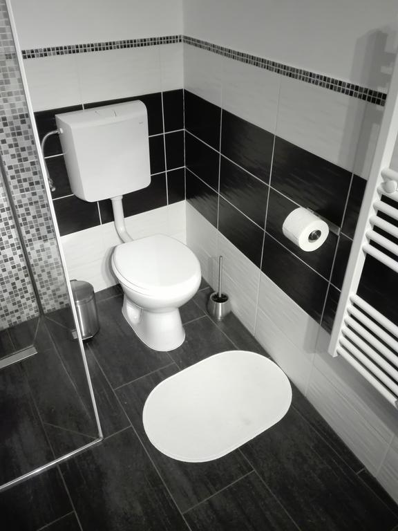 Downtown Deluxe Apartment Eger Værelse billede